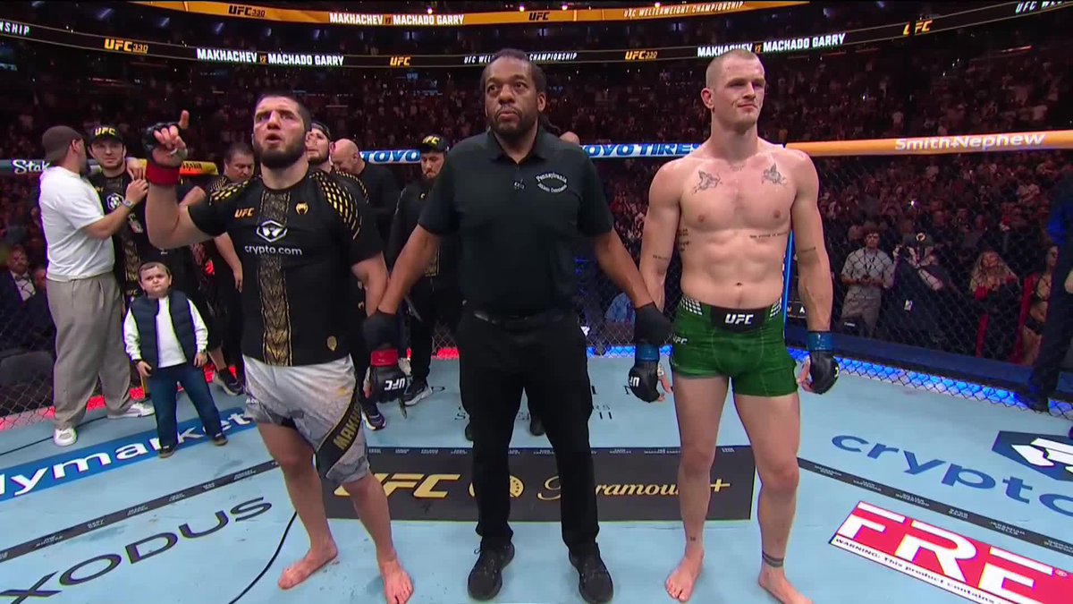 AND STILLLLL! Islam Makhachev remains the champ 🏆 #UFC330