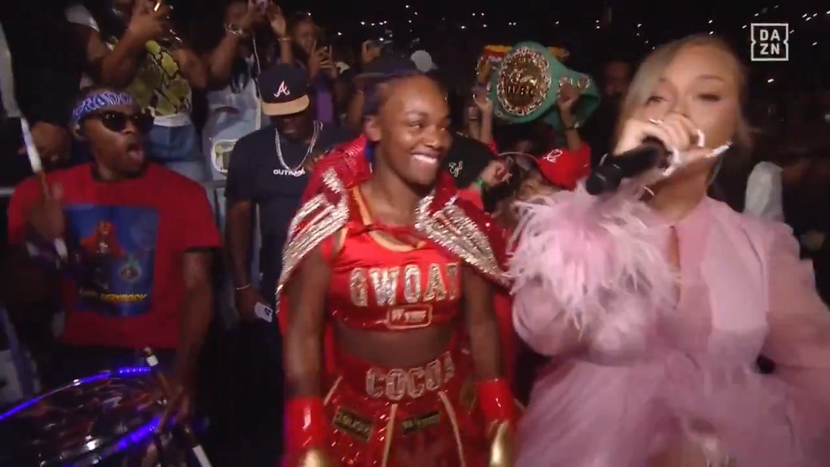 Claressa Shields walks out with Latto 🔥 #ShieldsScott live on DAZN 📺