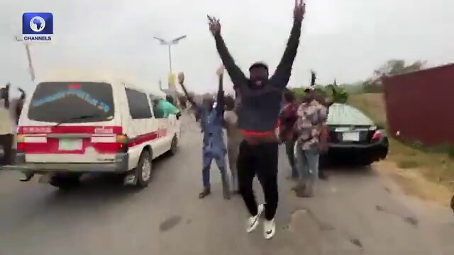 See how Osun people are jubilating this morning after Gov Adeleke got declared as the winner, this is the joy APC was planning to take from them !! See their reactions, See the happiness on their faces, this is incredible 🥹❤️✨