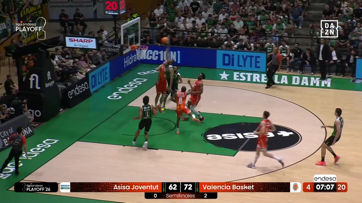 🏀⚫️ Jabari Parker, yeni takım bulana kadar Partizan ile idmanlara çıkacak. ➡️ Sözleşmesi süren Parker, yeni sezon planlarında yok. ➡️ Koç Penarroya, hem Barcelona'da hem Partizan'da Jabari'yi oynatmadı ve yine yeni bir şans vermeyecek. 😳 (Mozzartsport)