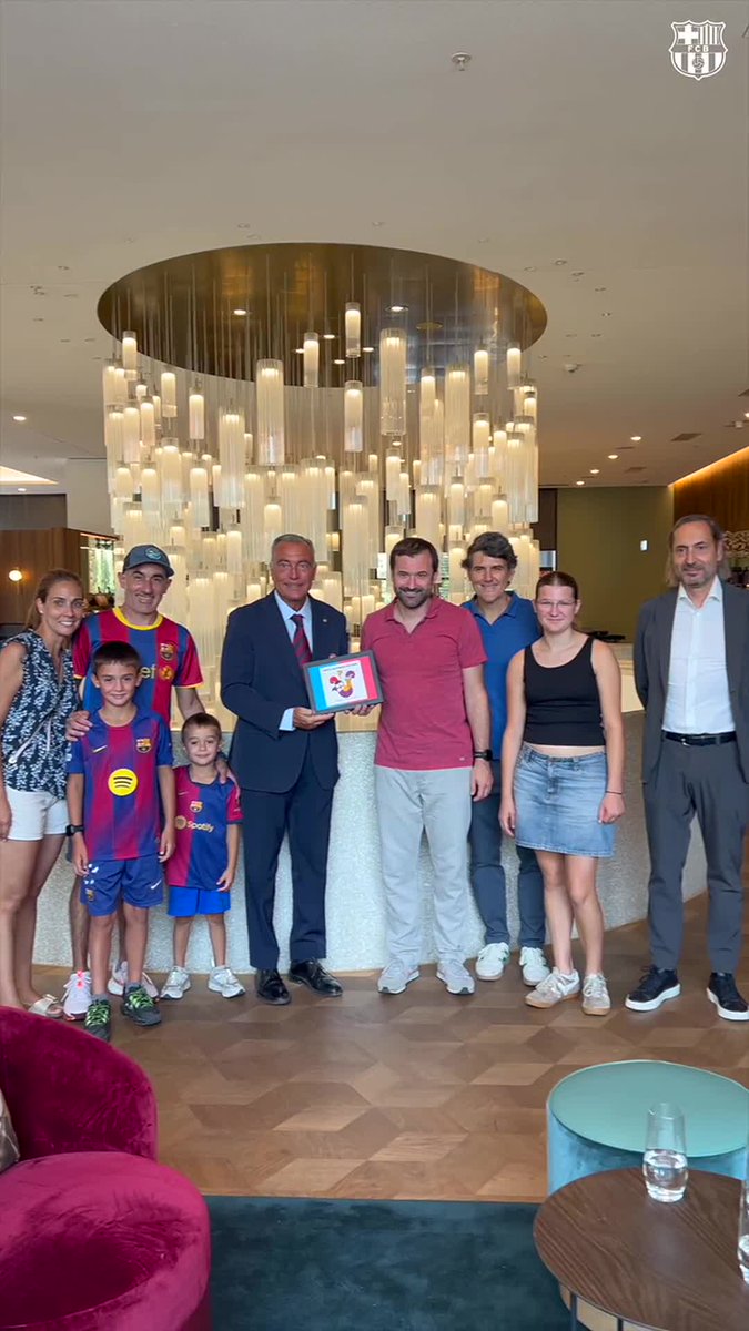 Institutional welcome by Vice-President Rafael Yuste and Board Member Miquel Camps to the Penya Blaugrana de Basel 💙❤️