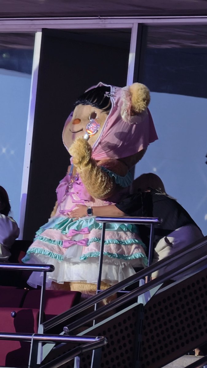 พี่ๆทักทายน้องเนยด้วยย น่ารักมากก #Butterbear #ด้อมน้องเนย DUANG GO ROUND DAY2 #DuangConcertDay2