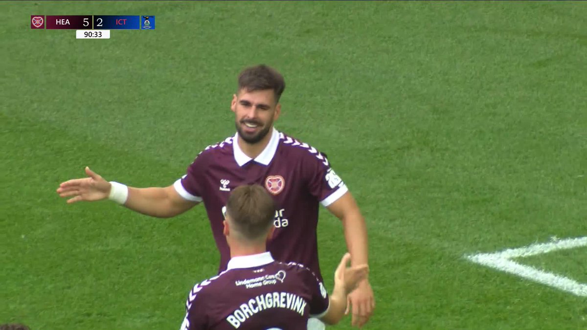 What a finish by Cláudio Braga! 💥 the Portuguese forward makes it 5-2 to Heart of Midlothian FC 💜 #PremierSportsCup