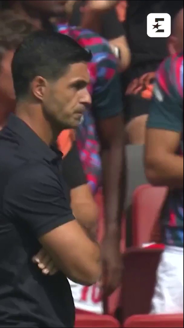 Dopo appena 24 secondi, Riccardo Calafiori sblocca il Community Shield 🇮🇹 #Calcio #CommunityShield #Calafiori