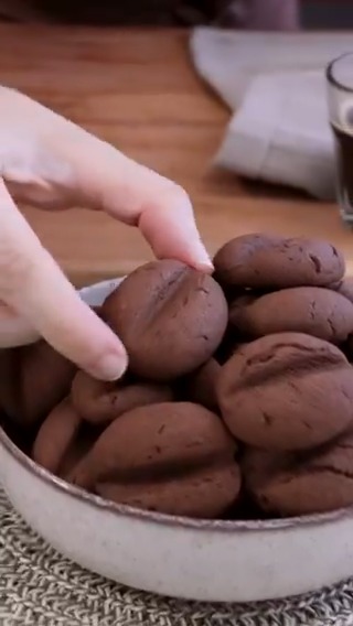 Galletitas de Chocolate y Café, bien fáciles, para disfrutar esta tarde ☕️👌🏼