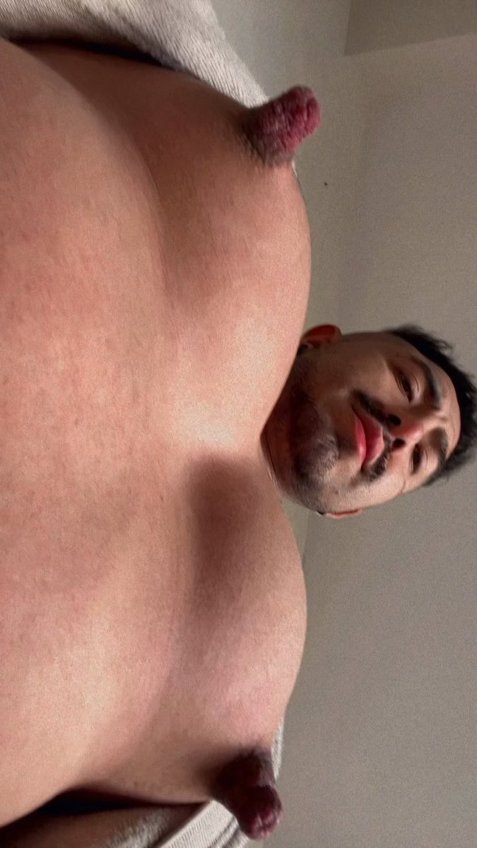 Who wants to play with my udders 🐮🍼 #moobs #tits #tetas #nipples