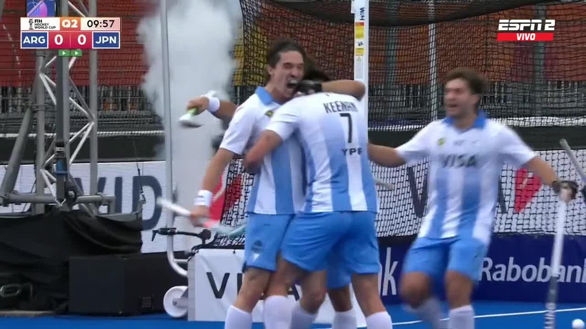 ¡LOS LEONES ABRIERON EL MARCADOR! Gran jugada de Nico Keenan y luego Lucas Toscani la empujó para el 1-0 vs. Japón a los 6' del 2Q. 📺 #HWC2026 | #DisneyPlus Plan Premium