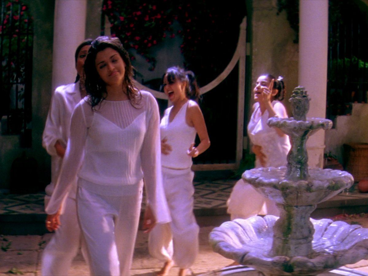 My brain at any given moment — NO LIFE 👋 WITHOUT WIFE ☝️ Film: BRIDE AND PREJUDICE (2004)