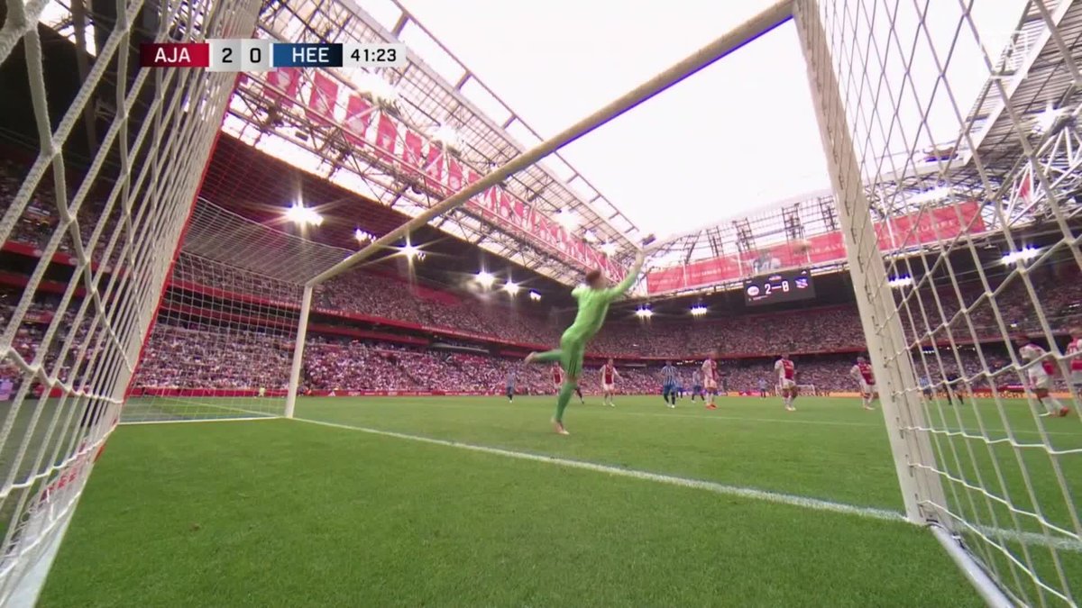 ¡LA QUE HA SACADO MARC-ANDRÉ TER STEGEN! 😮‍💨 #EredivisieEnDAZN