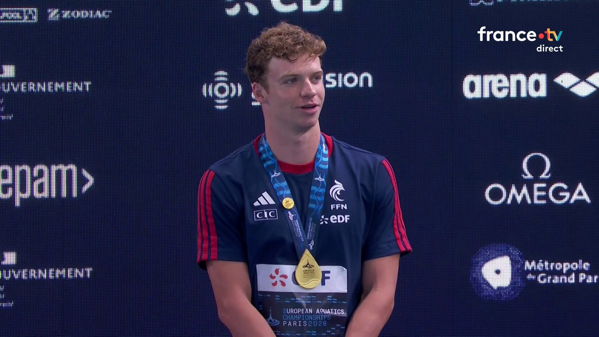 #Paris2026 | 🇫🇷 Une dernière Marseillaise pour Léon Marchand 🥇 Sacré champion d'Europe du 400 m nage libre, le Français a reçu une ultime ovation du public parisien au moment de la Marseillaise, pour conclure en beauté ces Championnats d'Europe.