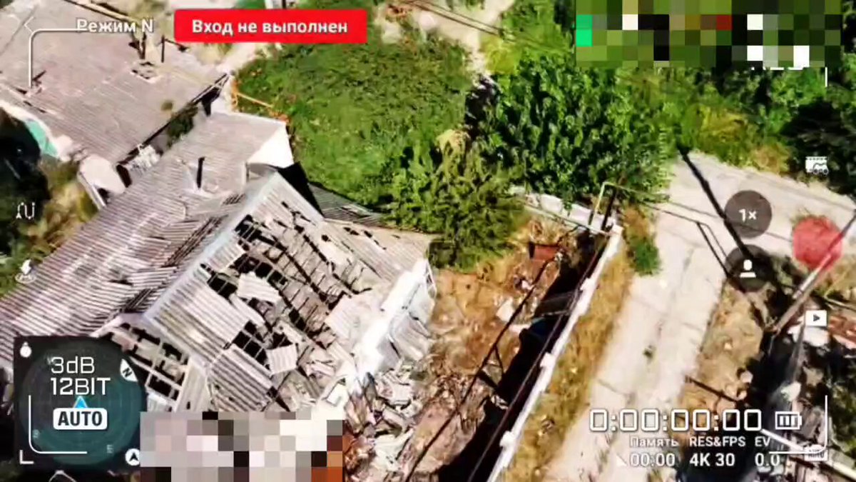 🔴 A Russian Telegram channel post this video with a caption: “Kherson. Red zone. Street after street, house after house. Everything is going according to plan.” They are deliberately destroying the city with 60,000 civilians living here. Here is the intent. This is genocide.