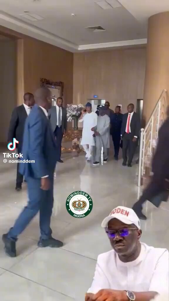 The Edo State governor Monday Okpebholo and his hype men.. Kai. Edo State people have suffered sha