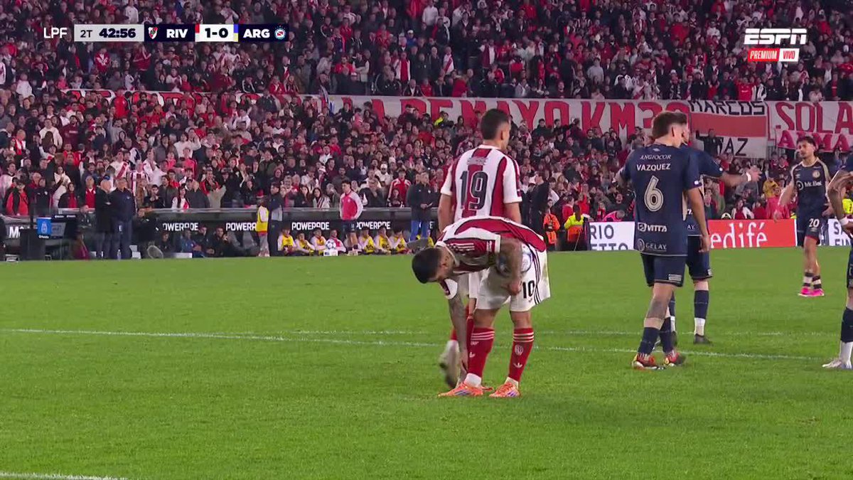 ¡TELLO COBRO PENAL Y CORREA NO PERDONÓ! Ángel Correa y un misil desde los doce pasos para el 2-0 de River ante Argentinos. ▶️ ESPN Premium | Suscribite al Pack Fútbol | #TorneoClausura 🇦🇷
