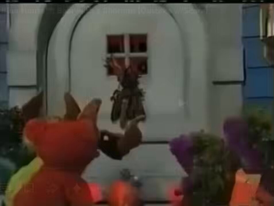 I found this outtake from Bear and the Big Blue House recently and I need y’all to see it cuz like-