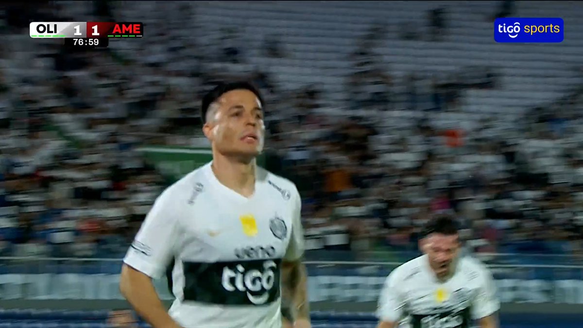 HISTORIAL EMPAREJADO. Con goles de Hugo Sandoval 🇵🇾 (26) y Sebastián Ferreira 🇵🇾 (28) #Olimpia venció 2-1 a #Ameliano. Gracias a este triunfo por primera vez desde el Apertura 2024 el Decano no está abajo en el versus contra la "V" Azulada. 21 ENFRENTAMIENTOS 08 victorias del Franjeado 05 empates 08 derrotas De esa manera no posee historial negativo contra ningún equipo de la 1° división del fútbol 🇵🇾.