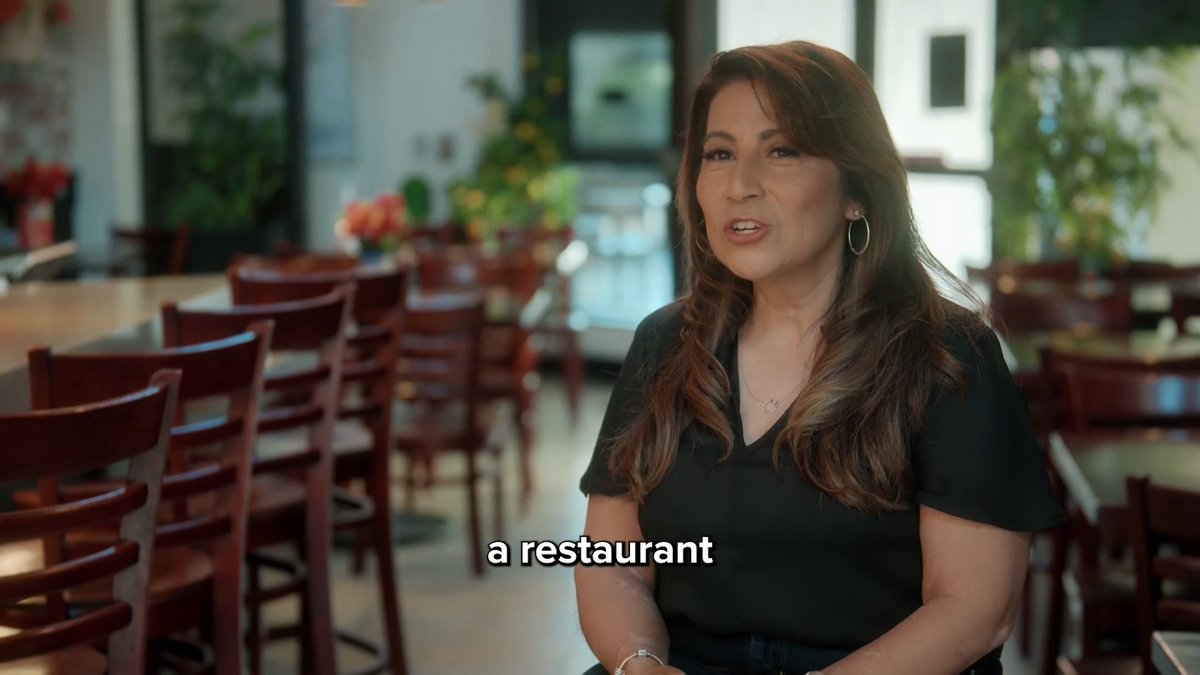 For the record: Just because you love cooking and you love Italy does NOT mean you should buy an Italian restaurant 😅😅 Owner Edith is in over her head. See if Antonia Lofaso can help save her 85-year-old restaurant from failing on #KitchenUndercover > Tuesday at 9|8c.