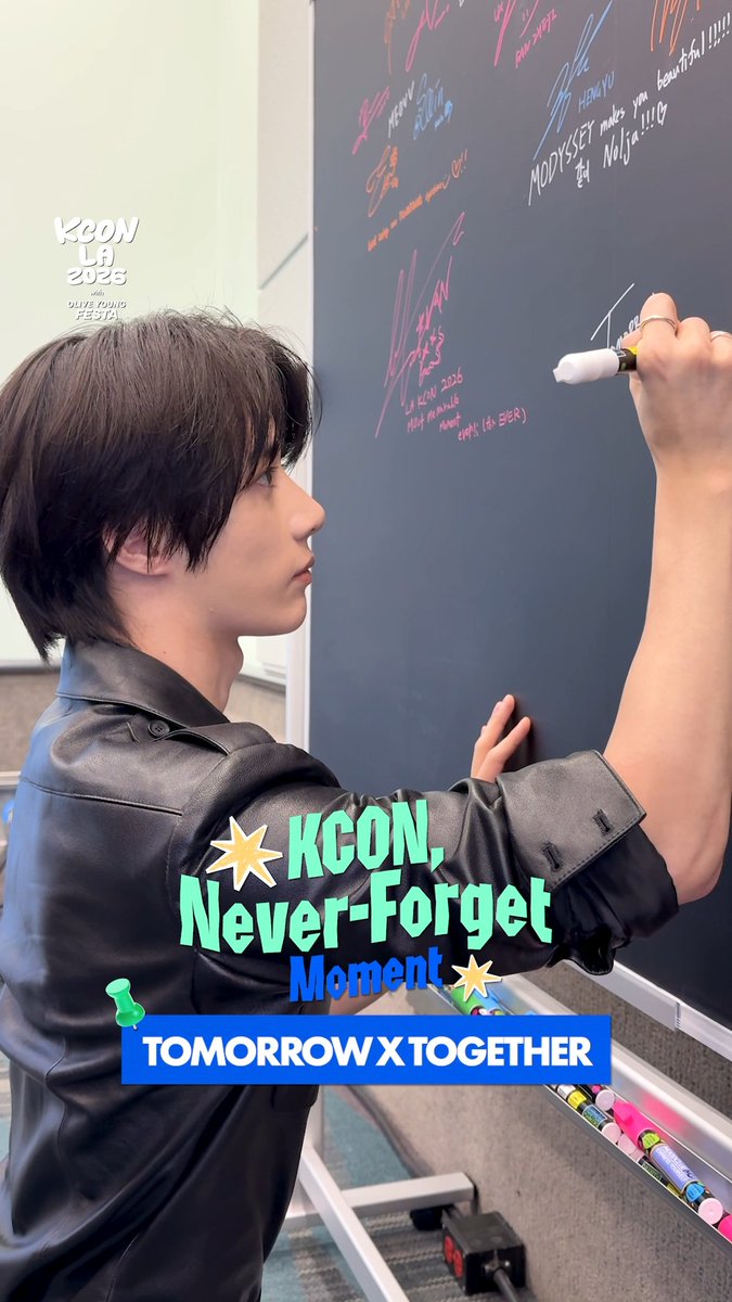 [#KCONLA2026] ✍️ #TOMORROW_X_TOGETHER Writes a Never-Forget KCON Moment! Watch till the end to see the unforgettable moment shared with KCONer! TXT OFFICIAL - KCON LA 2026 AUG 14-16 Arena, LA Convention Center Let’s #KCON