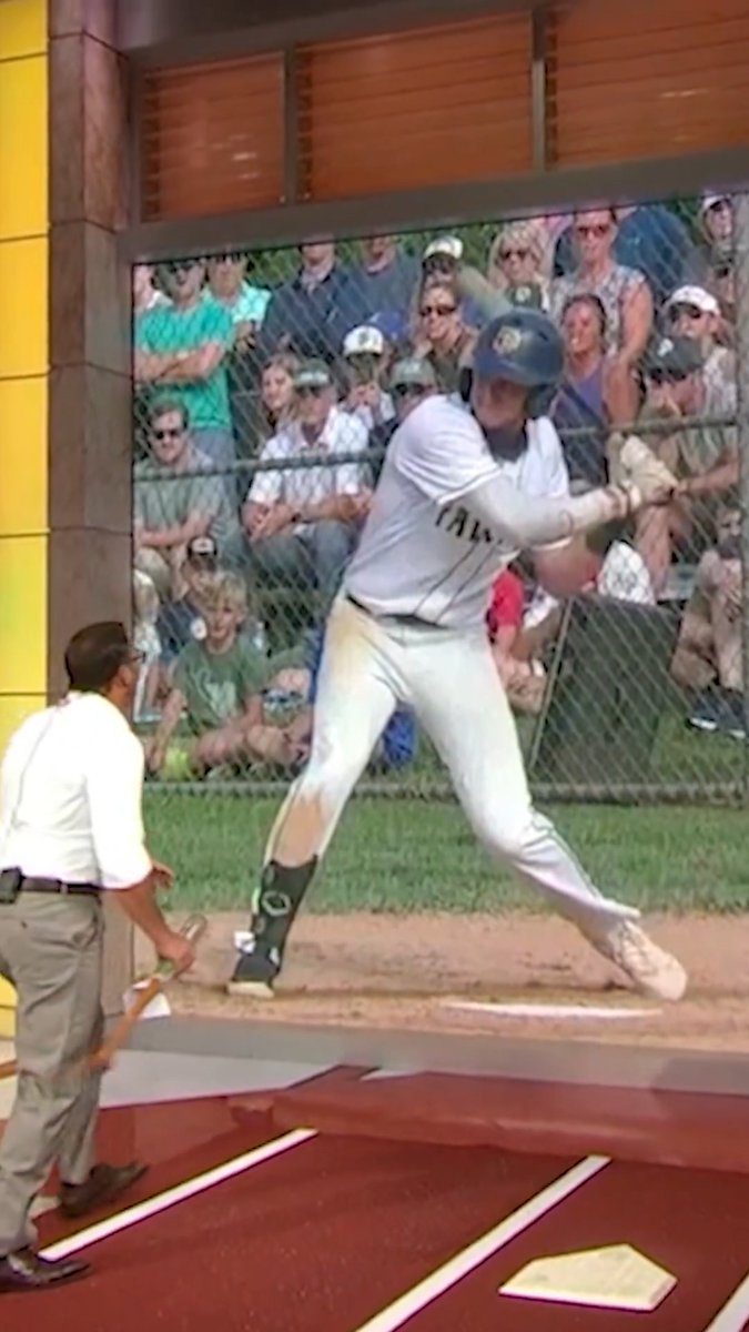 DeRo takes a look at Jackson Merrill's swing during his high school days: “You can understand why he went in the first round.”