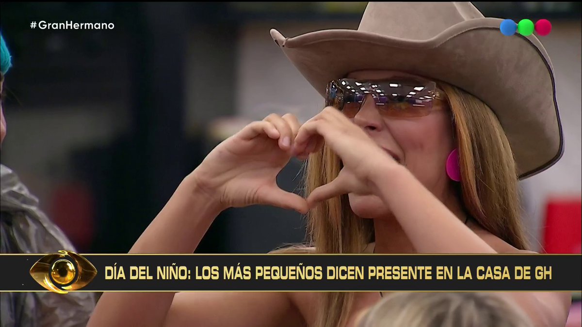 Yipio y Charlotte con mucha emoción recibieron los mensajes de sus seres queridos 🥹❤️ 👁️ Mirá #GranHermano #GeneraciónDorada en y espiá la casa GRATIS las 24 horas por DGO y reviví los vivos por Prime Video LATAM 🎬
