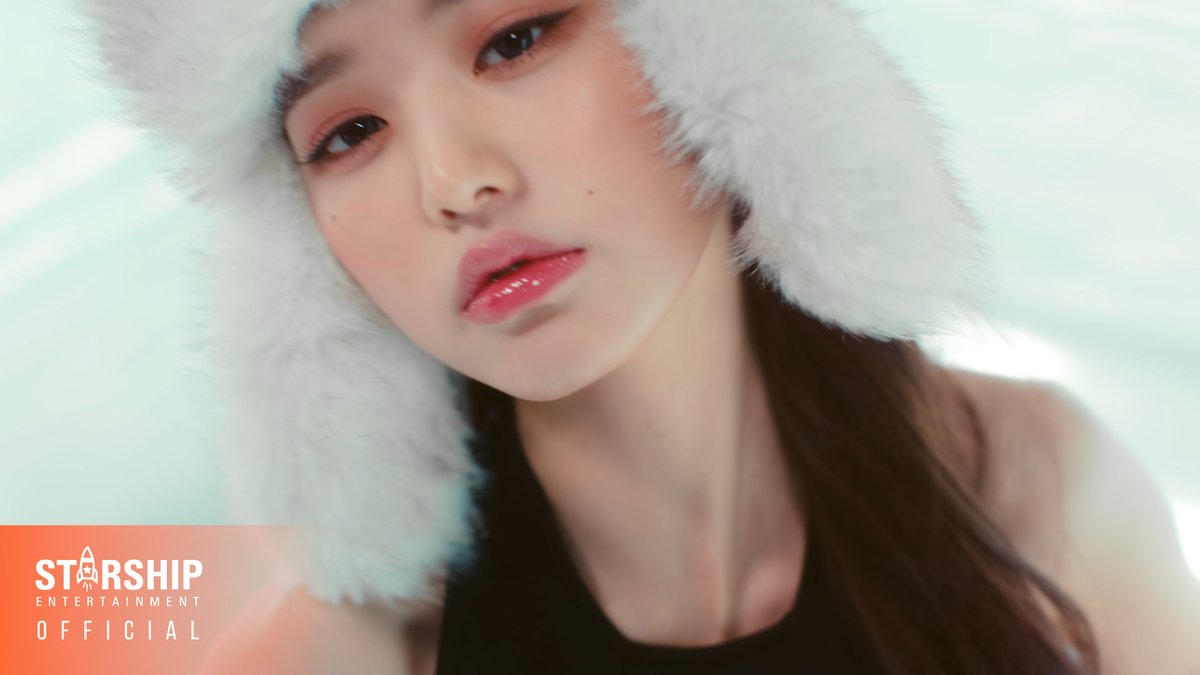 e aí veio um grupo de kpop e fez a melhor música da história