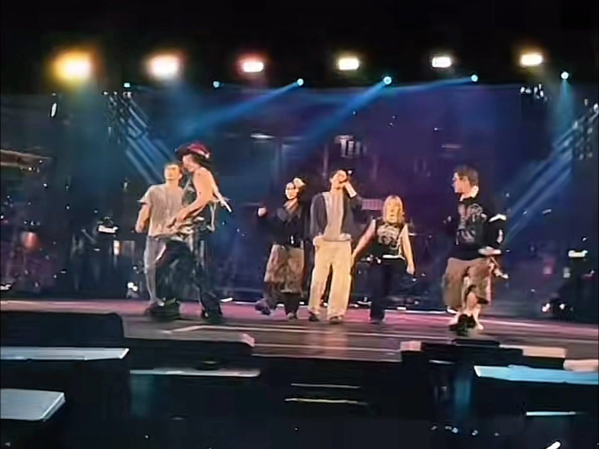 michael jackson dynamite dance break omg!!