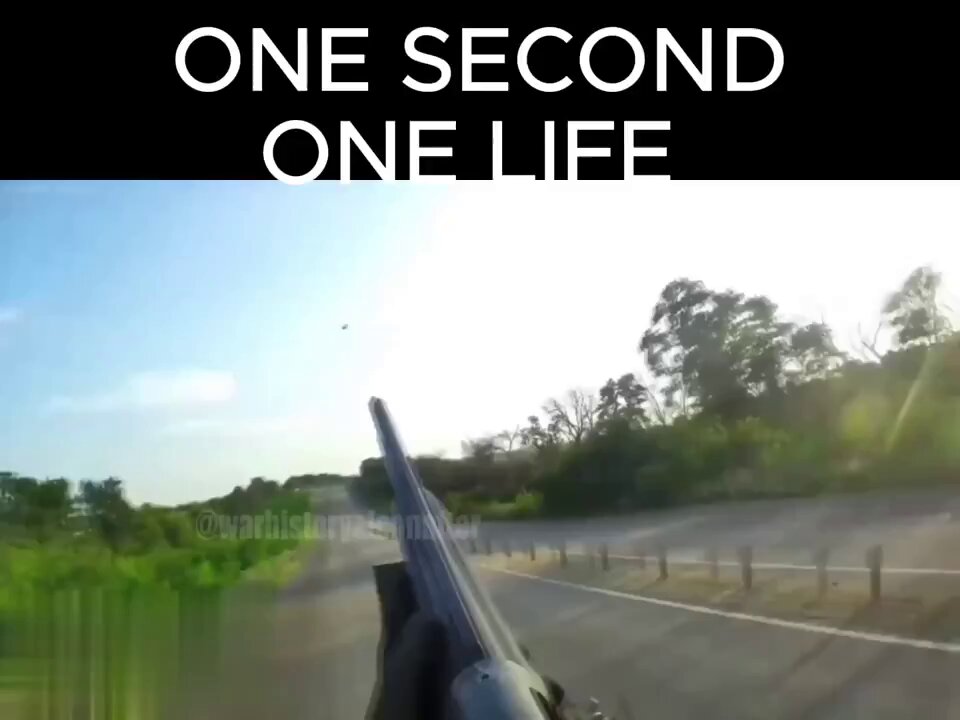 Russian soldier’s close call with Ukrainian drone The sharp-eyed shooter managed to take out an enemy UAV targeting the vehicle he was traveling on in the SMO zone.