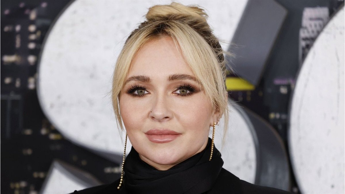 Hayden Panettiere, the actress known for her roles in "Heroes" and "Nashville," has died at the age of 36. Read more: