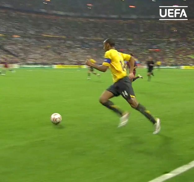 🎂 To celebrate Thierry Henry’s 49th birthday, sit back and enjoy 2 minutes of the king doing his thing in the Champions League. 🇫🇷👑