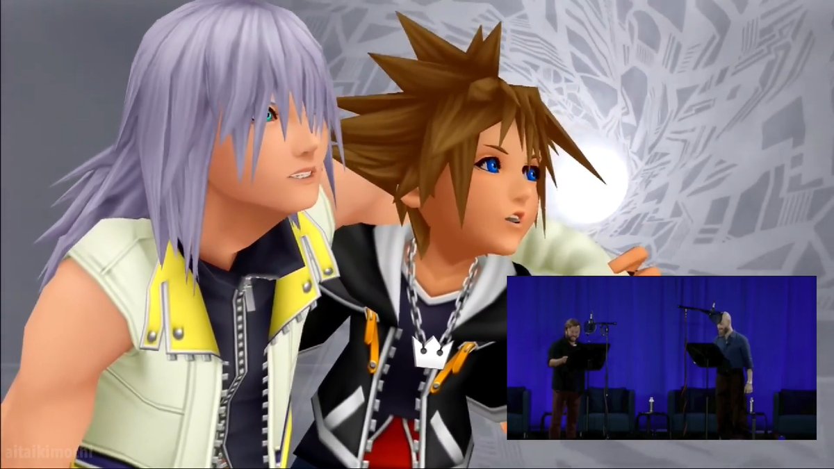 The KH2 ending performed live by Haley Joel Osment (Sora) and David Gallagher (Riku) is extra emotional with Simple and Clean's instrumental track playing when Sora reads Kairi's letter 😭 I combined the entire cutscene with their live reading- it's too beautiful 🥺