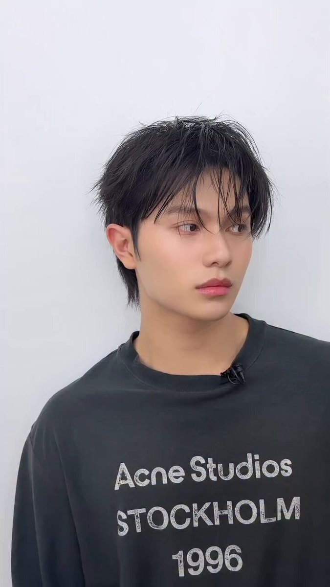 william with bangs 🥺🩷 ꒰ #williamjkp ꒱