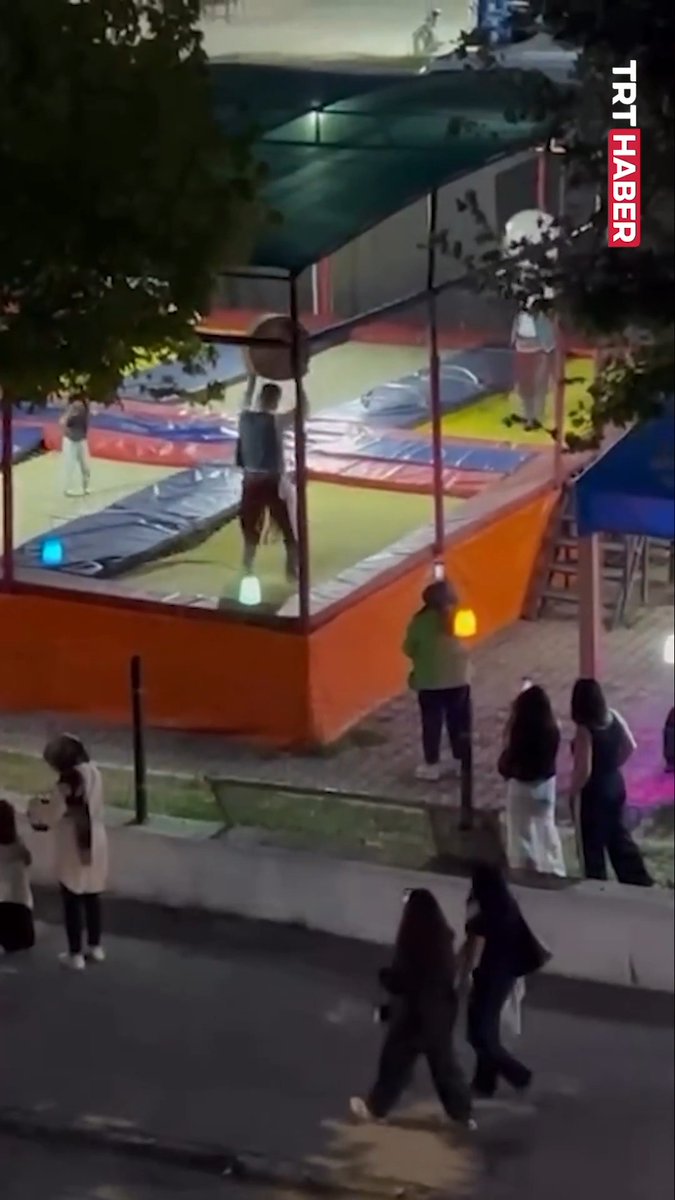 🥁Sinop’ta davulcuların trambolin üstündeki düellosu…