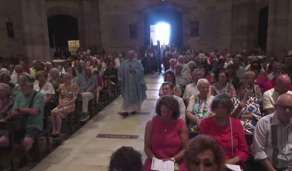 🇪🇸 | Indignación por la homilía de un sacerdote en Cantabria que reduce la Asunción de la Virgen a «mitología» y niega el dogma católico.