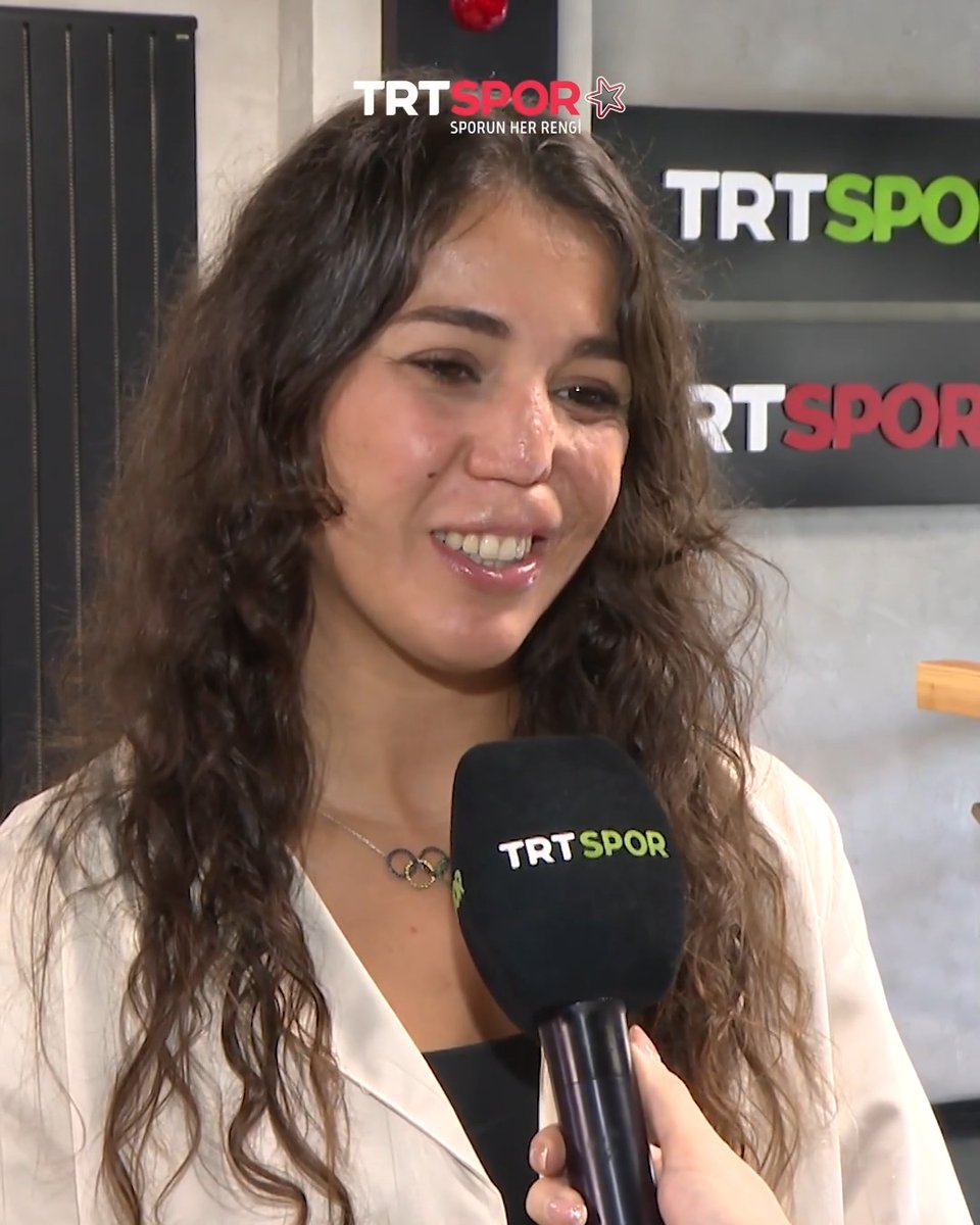🗣️ "İnsanın hayallerine ulaşması inanılmaz bir duyguymuş." 🎽 Modern pentatlonda Avrupa şampiyonu olarak tarihe geçen milli sporcu 🇹🇷İlke Özyüksel Mihrioğlu, TRT Spor'a konuştu.