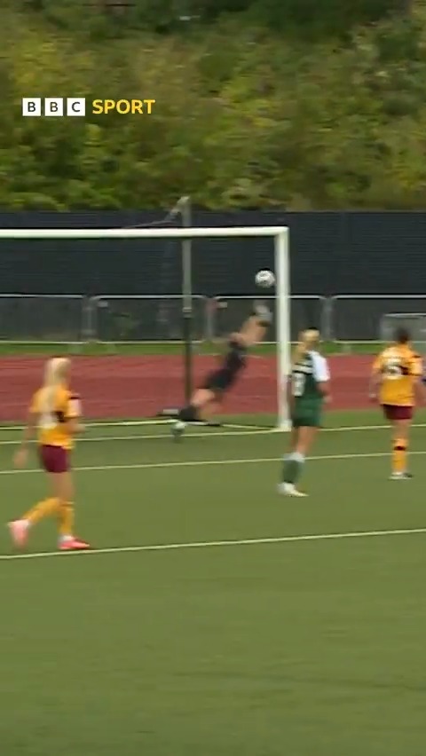 A lovely team goal from Hibs and Rachael Boyle 😍 Watch the SWPL highlights on Sportscene, from 19:30 BST on Monday 17 August ⚽️ #BBCFootball