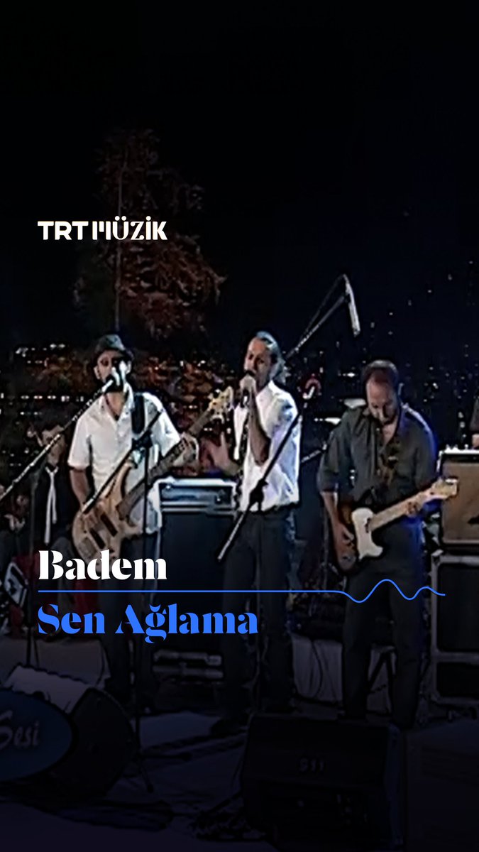 "Yollarıma taş koysalar döneceğim Gözlerinden yaşlarını sileceğim" 🤍 🎤 2008 yılına ait bu görüntülerde Badem, duygusal şarkısı "Sen Ağlama" ile sahnede.