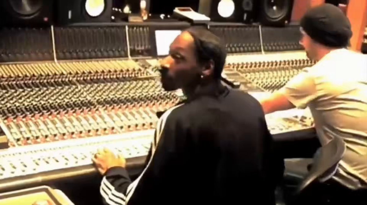 Snoop Dogg listening to California Gurls for the first time with Katy Perry and then immediately recording his verse is too iconic