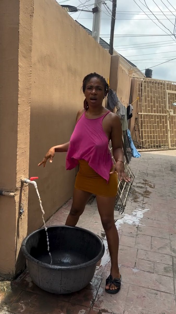 This my new neighbor is up to something 🤣 #viral #fyp #trend