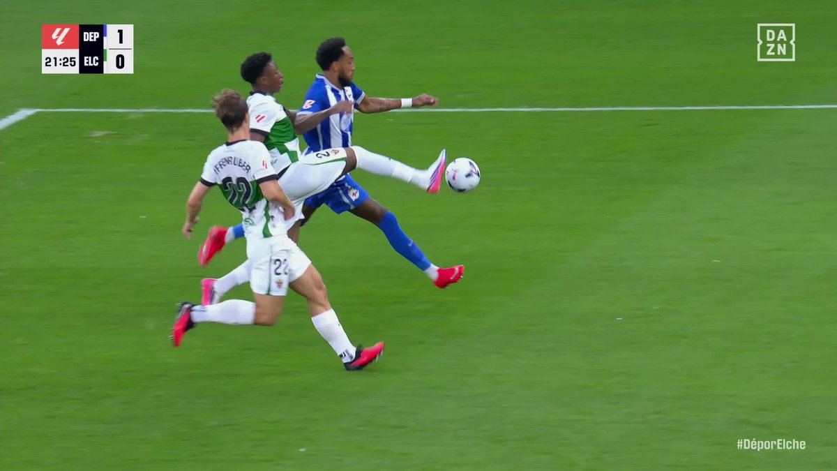 SIMPLEMENTE, 𝐀𝐔𝐑𝐀MEYANG 🌟 Volver a LALIGA con 37 años y seguir jugando al fútbol a este nivel... lo que van a disfrutar en Riazor con Auba 😍🍿 #LALIGAenDAZN ⚽