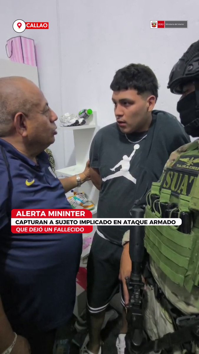 📍#Callao | Unidades especializadas de la PNP capturaron al presunto responsable de un atentado que dejó una persona fallecida y otra herida en Los Olivos. Al detenido, que pertenecería a la banda criminal Los Conquistadores Reales 0.2, se le incautaron municiones y las prendas que habría usado para perpetrar el crimen. 🗞️: #SeguridadYOrden
