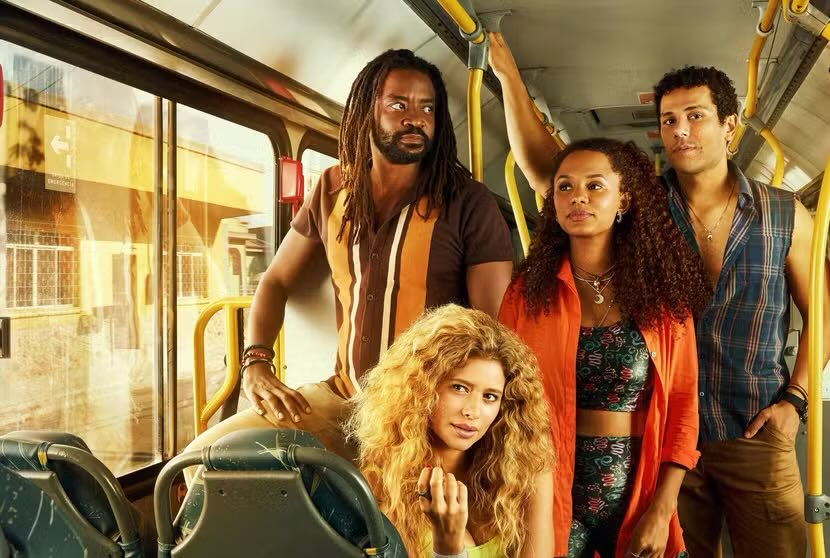 • Volta por Cima • Dona de Mim • Coração Acelerado • #PorVocê Das últimas aberturas de novelas das 19h, qual você acha entre elas a melhor e pior ?