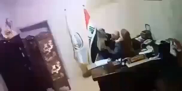 ملاحظة// المقطع الوحيد الكامل هذا💙💙 نيج عراقي موظفه ومديرها حلوك ورضع صدر وسوتله موطة الا بشدة اكو هيج موظفات قويات بالموطة😁😁😁😁 بس والله جسم يشك اريد مثلها اكو لا😋💋😁😁😁😁😁😁😁 #سكسي_عراقي #نيج_عراقية #نيج_عراقي #رضع_صدر #اكسبلور_تويتر #متضاهرين #فرانكو #اماصص
