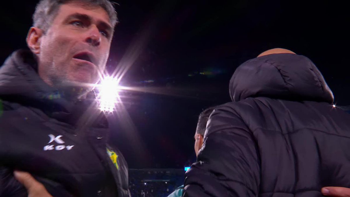 "CONMIGO NO TE HAGÁS EL VIVO. A MÍ NO ME FALTÉS EL RESPETO" El fuerte cruce de Julio Vaccari con los Barros Schelotto en el Amalfitani. #TorneoClausura