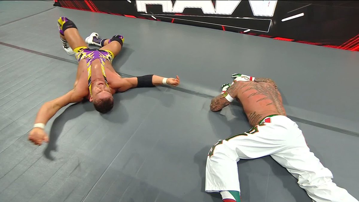 This man DOES NOT AGE 💪 ♛Rey Mysterio❔
