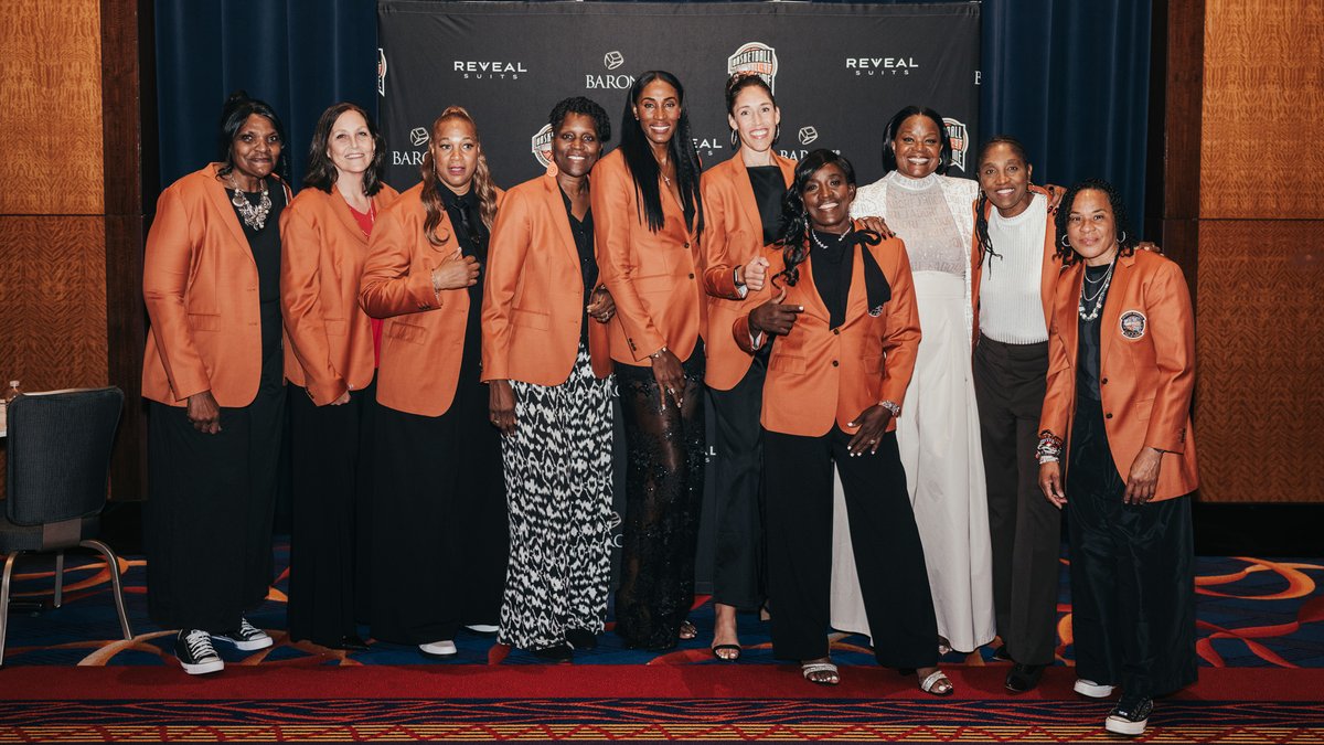 Forever 🇺🇸 #USABfamily. Forever Hall of Famers. A big salute to you, Basketball HOF #26HoopClass 🫡
