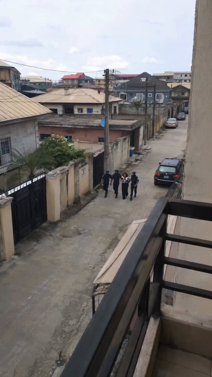 Dem don finally catch Ruth o😪 Make she first stay for kirikiri for 3 days 🙏