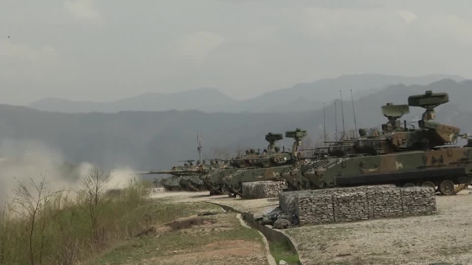 韓国と米国は非常に緊密な軍事パートナーであり、トランプ氏の発言が何を意味するのか、多くの疑問が浮上している。