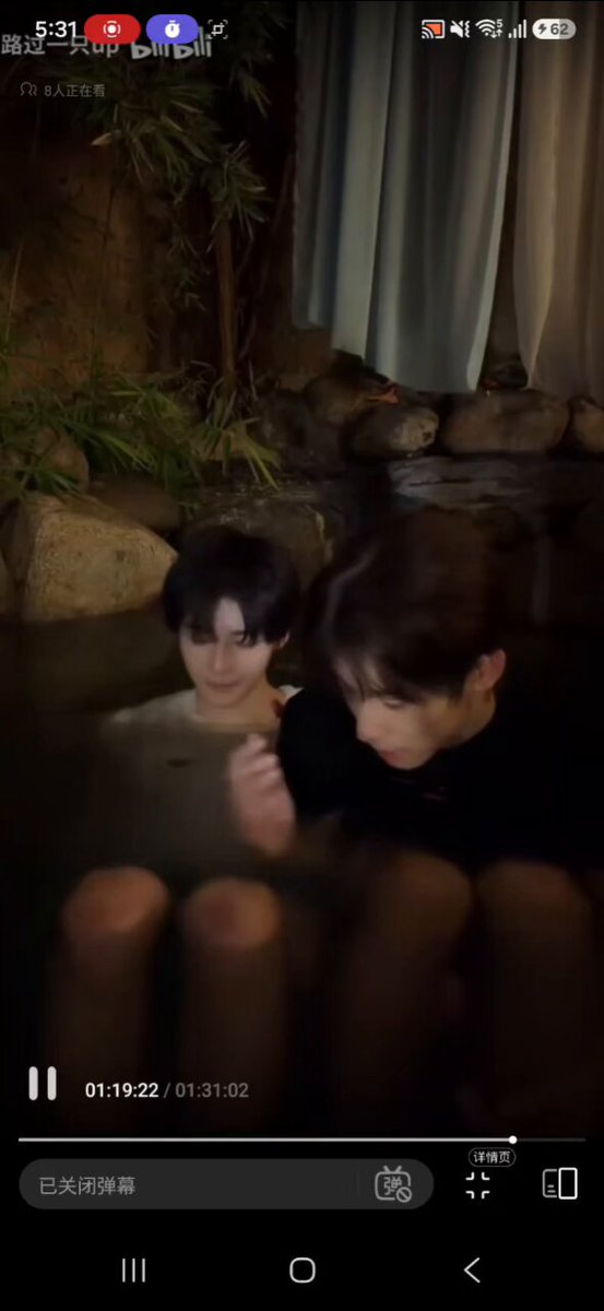 The last ~20mins of this livestream get funnier every time I watch it and realise even more just HOW out of it Haohao was at this point 😅 The man totally forgot he was sitting in water and just dunked his face right into the water, he was not even slightly okay 😭🤣