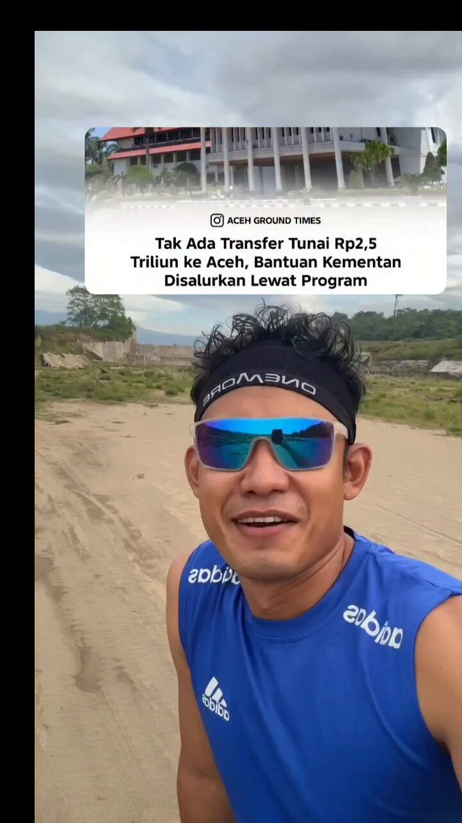 Pemprov Aceh bilang bantuan Kementan disalurkan lewat program bukan uang. Oke. Sekarang rakyat Aceh meminta semua daftar program nya di buka, Apa saja program nya? Berapa nilai program nya? Dan berapa yang sudah terealisasi? Jelas kan dengan data dan fakta. Berani gak Pemprov Aceh? Gara2 pak Amran semua kebuka, Rakyat Aceh yang tadinya menyalahkan pemerintah pusat sekarang jadi paham, dan mulai buka suara.