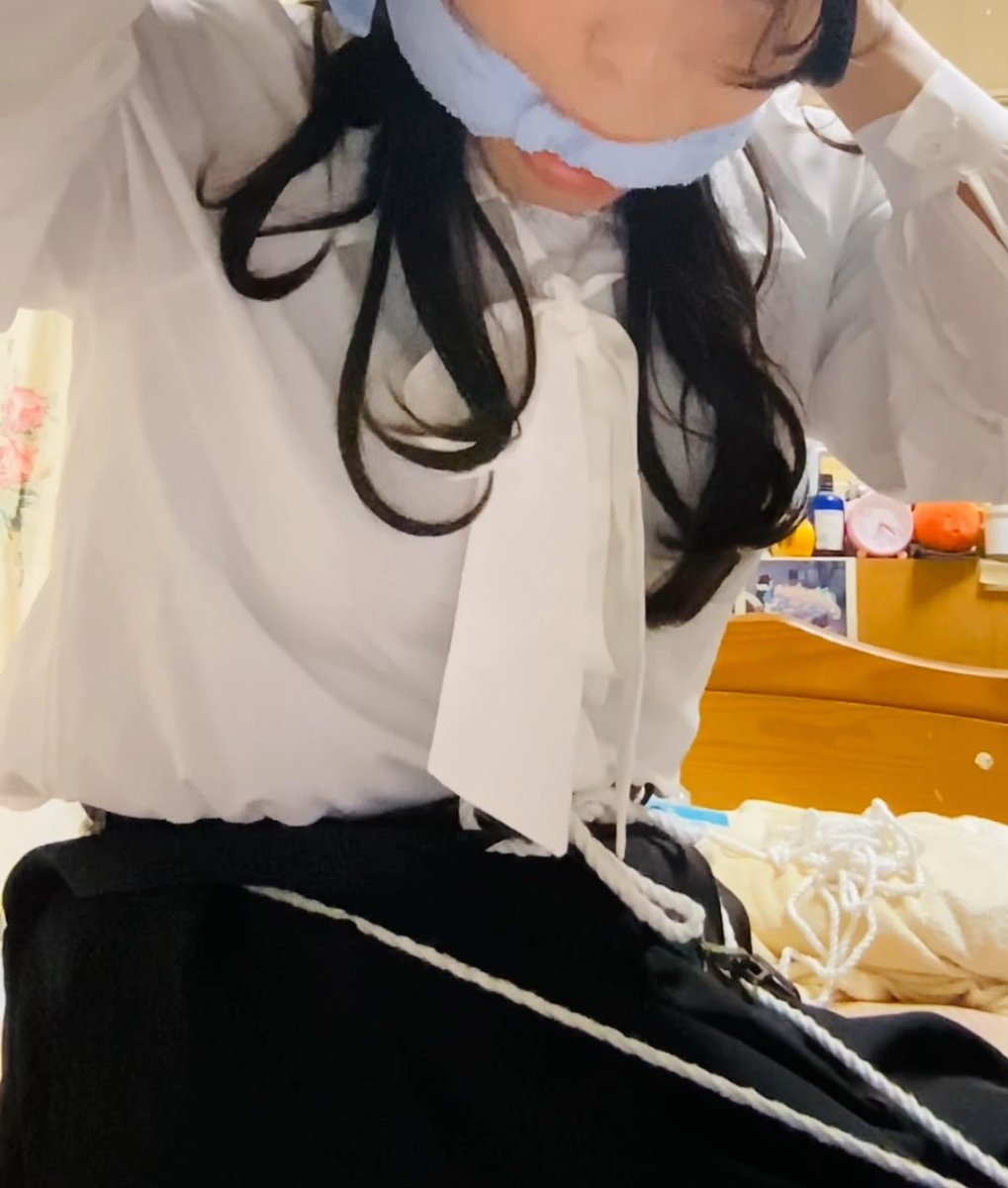やっぱタオルの猿轡がいちばんすき でも長い間つけてると大変… #猿轡 #DID #did