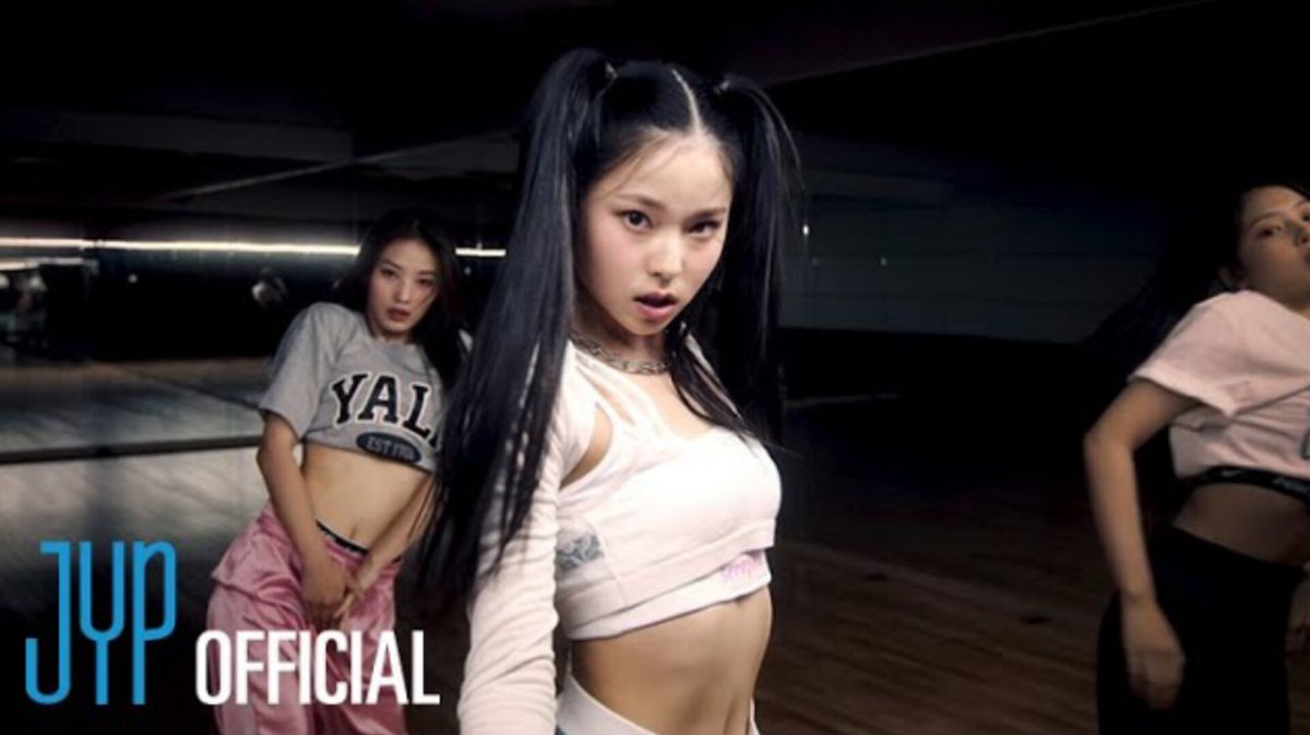 5 years ago, Jiwoo and Kyujin (with Jinni) was revealed as the first members of NMIXX with JYPn project.